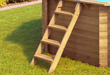Piscina in legno fuori terra da esterno WEVA LUXE 840 - h.146 cm compreso nel kit: la scala esterna in legno