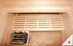 Interno cabina sauna Aria 150 BIG con panche in legno