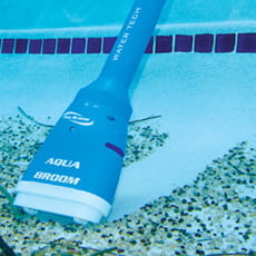 Pulitore elettrico per vasche idromassaggio e piccole piscine AQUABROOM